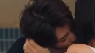 Setelah pertunangan dibatalkan aku dimanja oleh paman CEO tunanganku