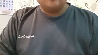 กินไก่ทอดหน้าโรงเรียน