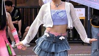 Zhenzhen dances to "Love in Crisis" (240610) #Tianjin Happy Valley #Who can resist the sweet girl fr