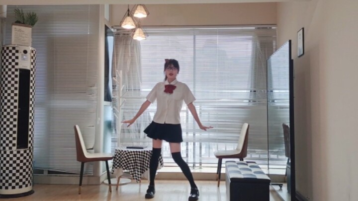 I'm so sorry for being so cute! This is really not a water video