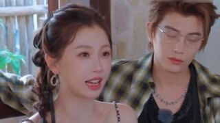 [Ding Yuxi and Yu Shuxin] Something is wrong...especially wrong [Yu Zhouzhongxin]