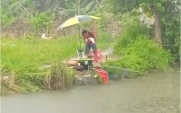 Seeing others is even more exciting than catching a fish myself!