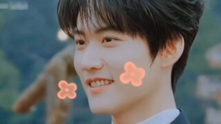 [Hot Hand Ke Re] เขาคิดว่าเขาเป็นพระเอกคนที่สองที่ทำงานเงียบๆ แต่ที่จริงแล้วเขาเป็นพระเอกคนแรก