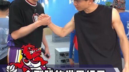 Kỷ lục thế giới về nhảy kim cang sắp được xác lập hôm nay!