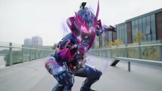 当我把《铠甲勇士星耀诀醒》主题曲换成不败的英雄