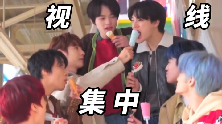 Chẳng phải chỉ là cho ăn kem thôi sao??? 5D: Cười không nổi.