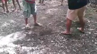 ako po yong naka itim