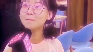 Lúc này, im lặng hơn vạn lời nói, đừng hỏi tôi, tôi không hiểu, phải