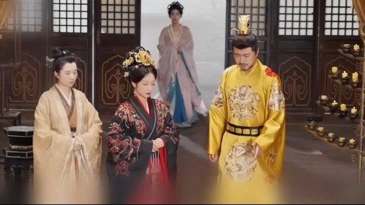 ตระกูลแม่ทัพถูกใส่ร้ายเป็นกบฏ! เด็กสาวผู้รอดชีวิตสวมรอยคุณหนูใหญ่ กลับมาฟาดคนชั่ว