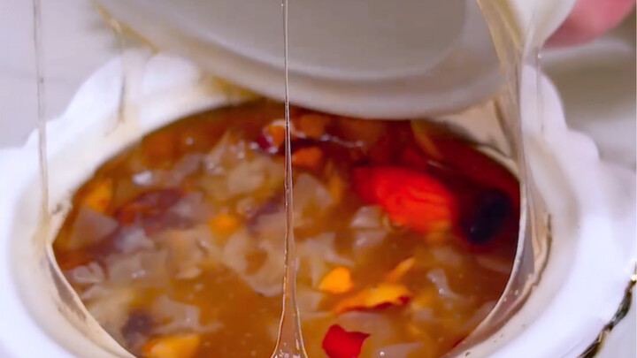 #ซุปพุทราแดงกับเห็ดหูหนูเงิน อย่าอวดเบ่งอำนาจ ของที่รอคุณอยู่ข้างหลัง…ลองเดาสิว่าจะเป็นยังไง?