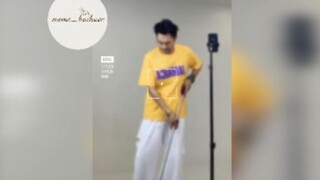 Lau nhà cũng phải thời trang