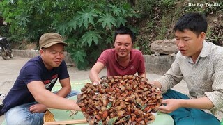 Món Ăn Thách Thức Dạ Dày (Bọ Xít Xào Nước Măng Chua) | Hoa Ban Tây Bắc