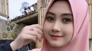 selamat pagi bestie mumpung udaranya masih sejuk kita sholawatan dulu biar hatinya adem🥰