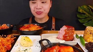 phô mai kéo sợi kết hợp với món nào cũng ngon