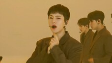 The lighted version of Crush is so handsome, a whole group of male models