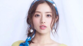 Come and feel the beauty attack from Ten Yuan!