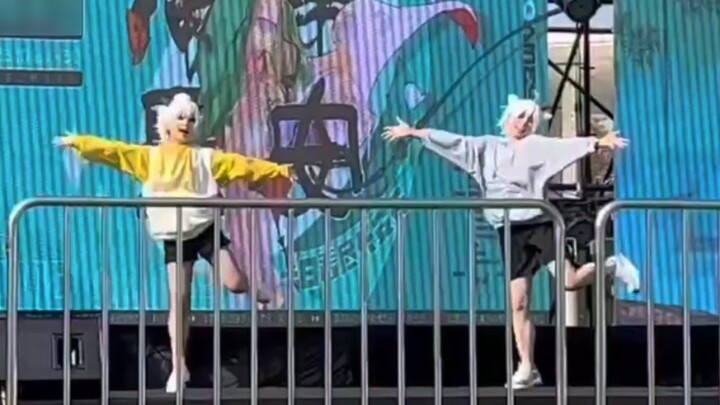 เซอร์ไพรส์! Pleasant Goat ลาก Lazy Goat ไปเต้นที่งานนิทรรศการการ์ตูน!!!