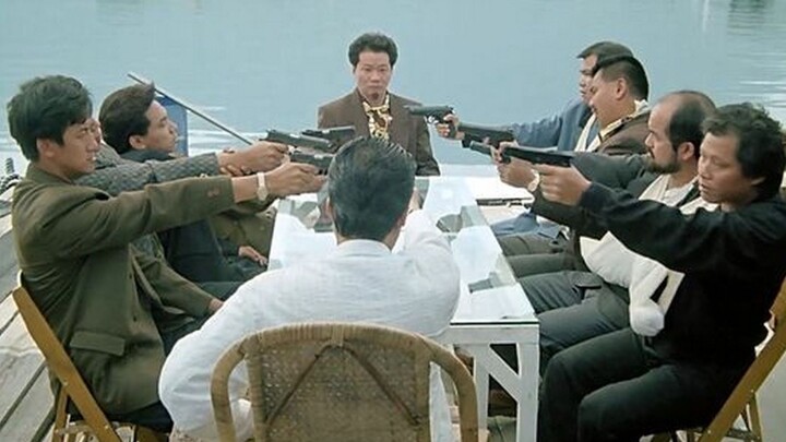 Tragedi yang disebabkan oleh permen karet di Leon Lai menewaskan sembilan gangster...