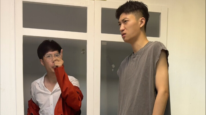 Pak/Ga, saya minta izin ke kantor.