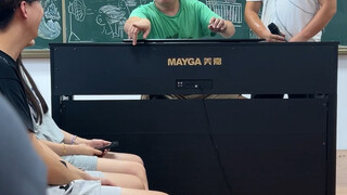 المدير تشانغ: لطالما كنتُ بارعًا في التعامل مع الناس #ابحث_عن_هو_في_الغرفة_الغربية #التعامل_مع_الناس