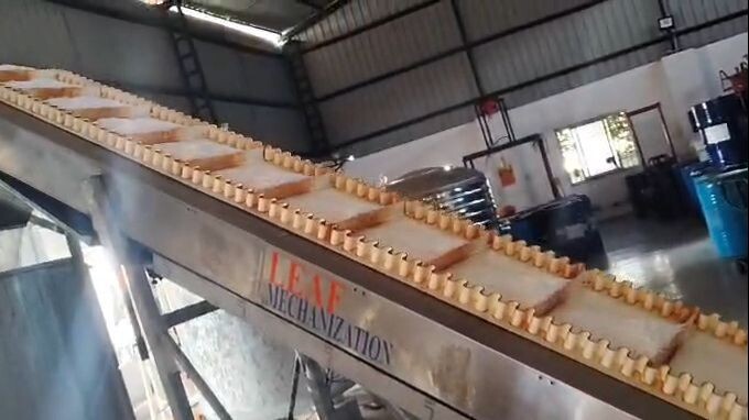 Belt Conveyor System for highly reactive Chemicals
