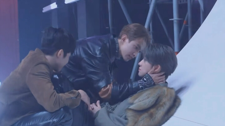 Seventeen’s Seungkwan and Hoshi: two naturally gentle guys, utterly doting.