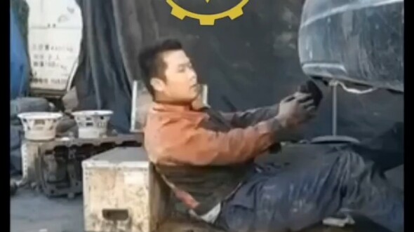 Kamen Rider Bully ตัวจริง เลือดใต้น้ำ การแปลงร่างซอมบี้อันตราย