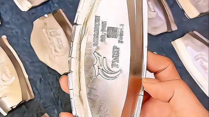 “Which Precious Metal Is Worth More? What Kinds Does This Family Hoard?”