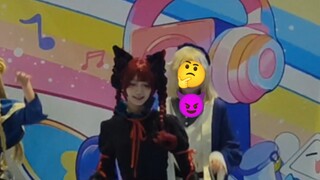 偷感很重的怨 灵 猫 乱 步