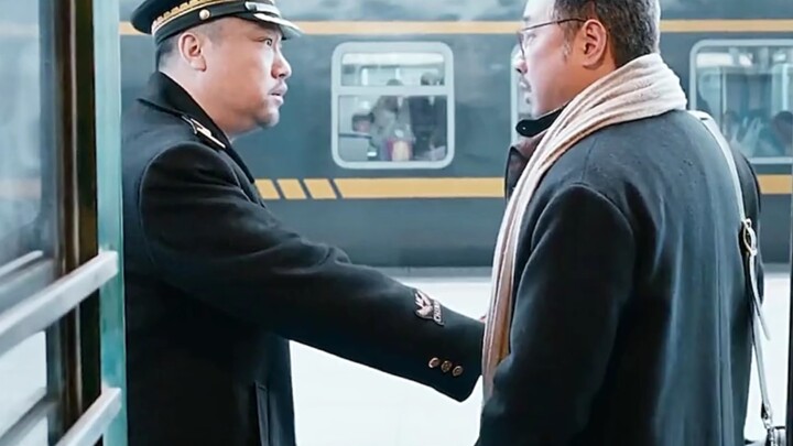 贾冰列车员处处被怼，看完差点笑出内伤