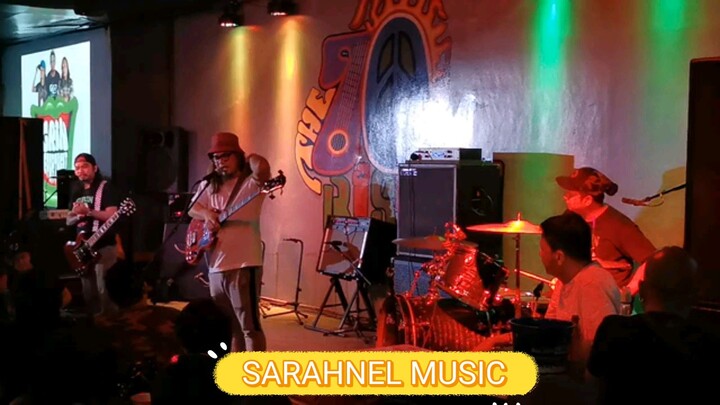 Grin Department Sings SKIN Live at the 70s Bistro
