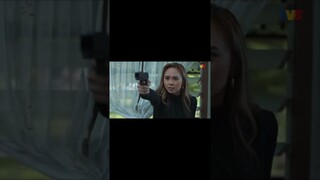 Makin mengganas kau, sis, dgn pistol lg. Kau ni betul2 tak sayang nyawa. #RacunRihanna 10mlm di TV3