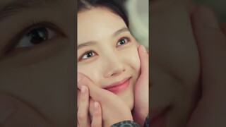 The way he admires her🦋 My Demon #shorts #kdrama #songkang #kimyoojung #mydemon #netflix