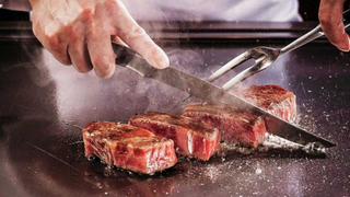 Thịt bò KOBE Nhật bản - KOBE BEEF STEAK Teppanyaki & Sushi In Japan| STREET FOOD