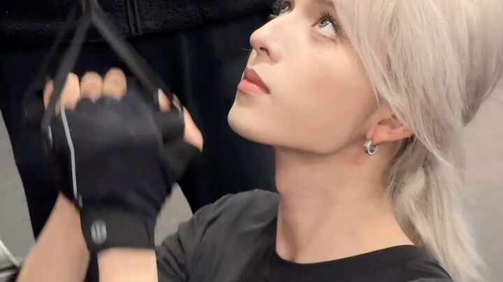 หลินไต้อวี้ดึงต้นหลิวห้อยลง (เวอร์ชันดึงไม่ขึ้น)