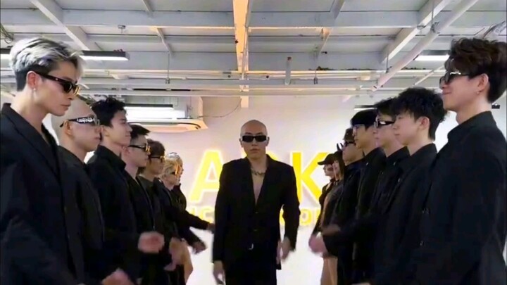 No Doubt: Keep Smiling