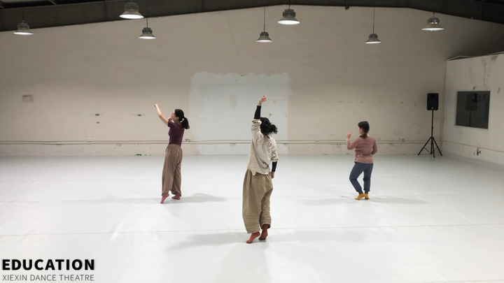 استخدم الطاقة الموجودة في جسمك لتحريك، والانسجام مع الحركة، والقيادة.