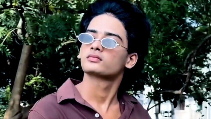 Meri umar ke naujawano swag