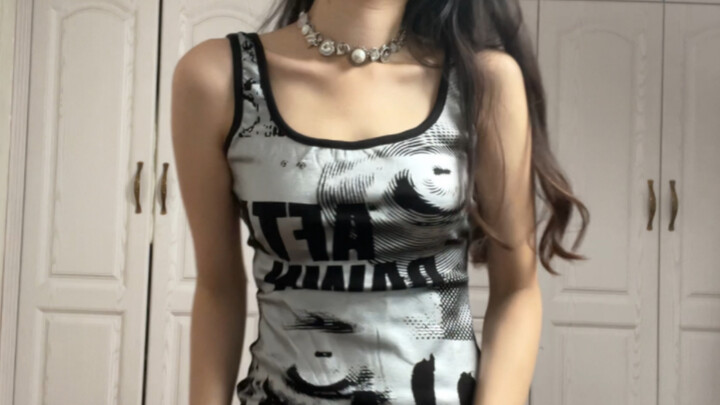 Crazy-good clothes from Season 1!