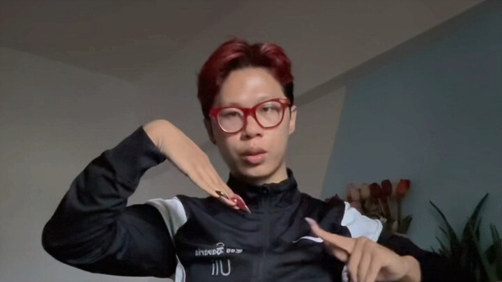 Lưu Bách Tân - X