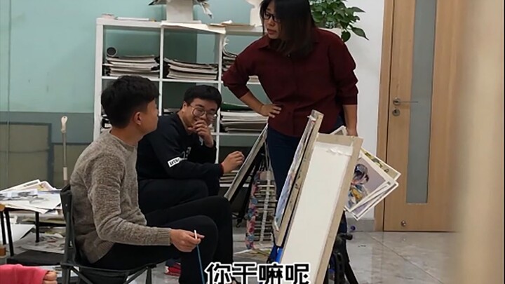 Cuối cùng thì tôi cũng hiểu vì sao Tiểu Đông Đông dám ngủ trong giờ học.