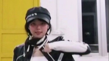 【Satu meter】ITZY—cover dance yang tak tersentuh Hari ini adalah seorang polisi wanita yang tampan~