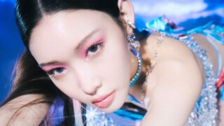 melon lập tức vươn lên vị trí thứ 35! MV "Sparkling" của Kim Chung Ha cùng màn trình diễn sân khấu đ
