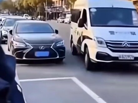 يجب أن تفكر مليًا قبل اتخاذ أي قرار في المستقبل.