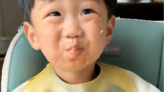 今天吃“鲍汁捞饭”准确来说是“报吃塞饭”，提问：外面和内涵到底哪个更重要？