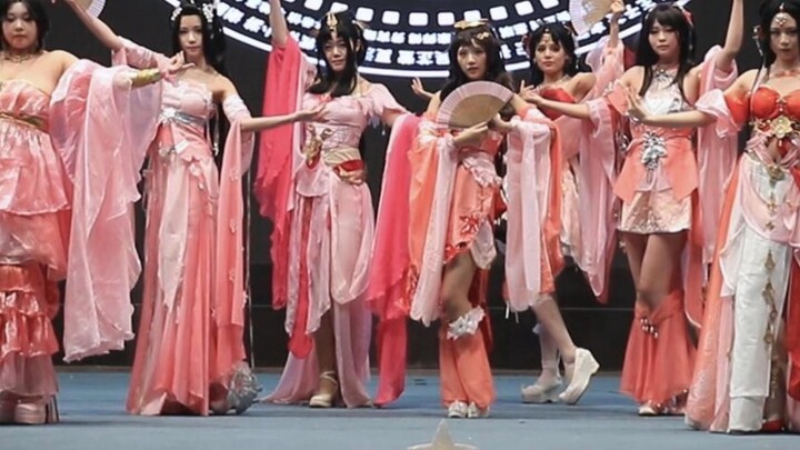 นี่คือผลงานระดับวิทยาลัยแบบที่เราจะได้เห็นในปี 2025 หรือไม่? - [7 การแสดง丨Wing Chun] 7 การแสดงร้องเพ