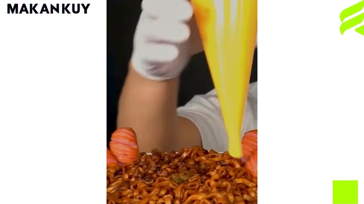 #mukbangs #koreanmukbang #viral #asmrsounds #eatingicecream