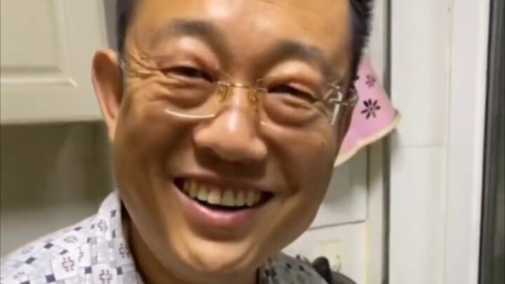 Hapi Father and Son: “Fatherly Love Is as Steadfast as a Mountain—Truly All Grown Up”