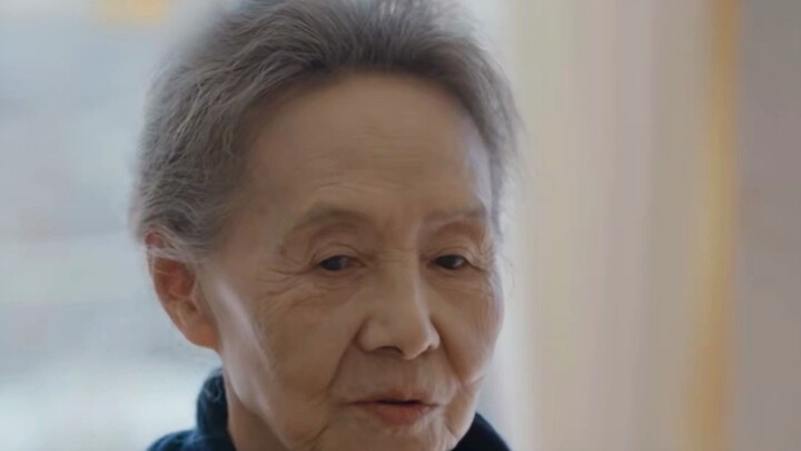 86-year-old Teacher Wu Yanshu Visits Zhang Songwen’s Courtyard