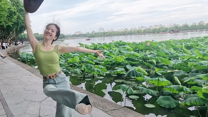 拉岗踏歌舞蹈，截取我喜欢的一段哈哈